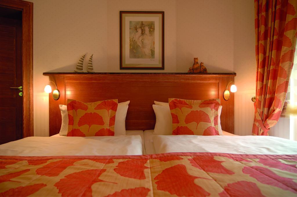 Hotel Blinkfueer Dierhagen Phòng bức ảnh